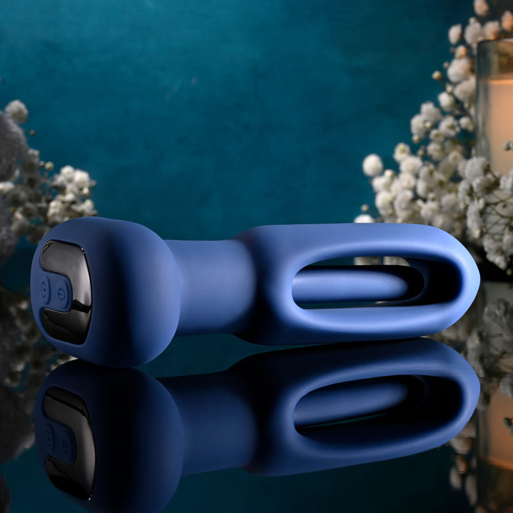 Evolved THE FLAPPER -  14 cm USB Rechargeable Vibrating and Flapping Butt Plug with Remote